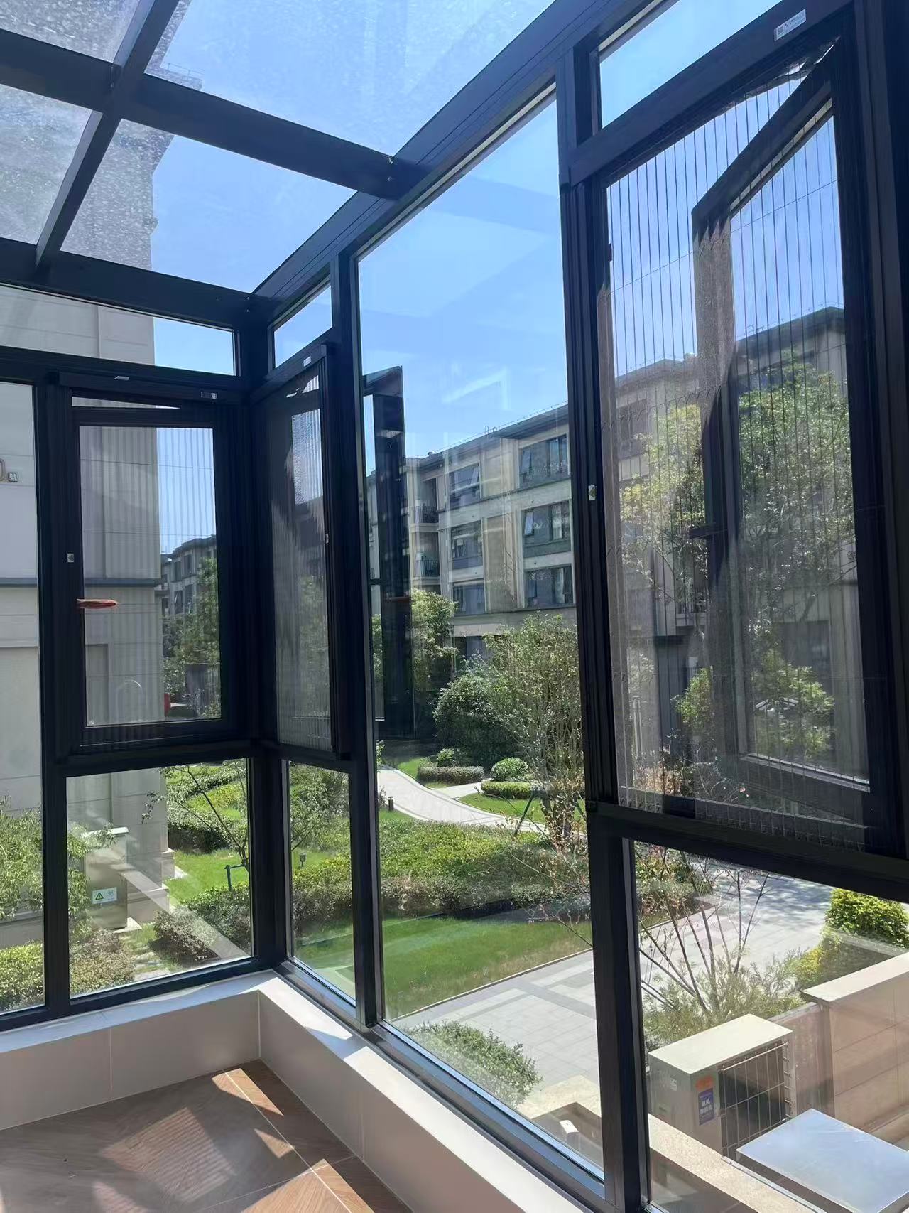 崇明漁樂路別墅安裝韋柏紗門紗窗